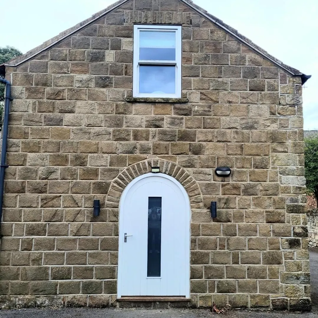 Ivy Mews - Converted Barn In Popular Village 스카버러 펜션